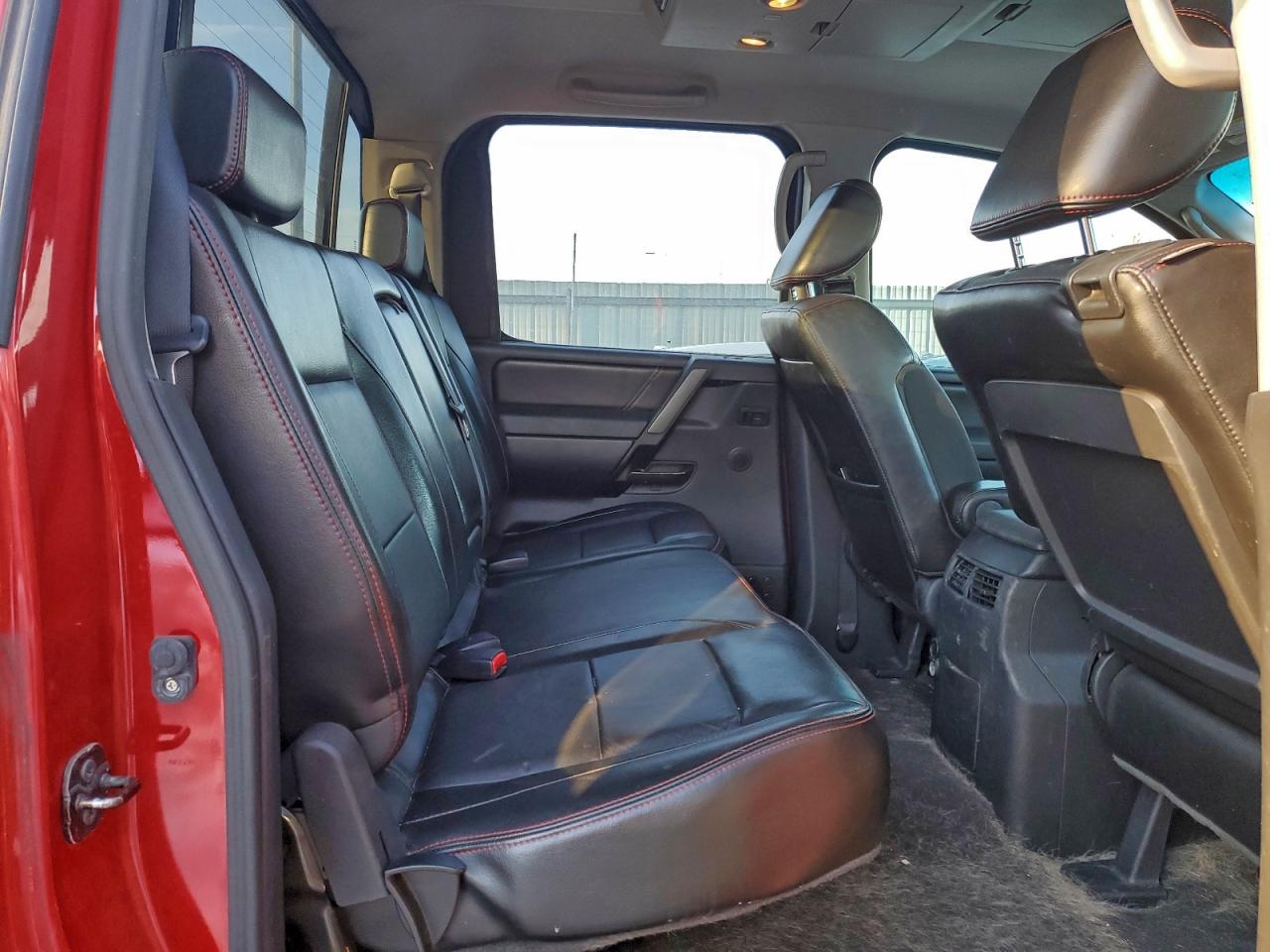 2011 NISSAN TITAN S photo 19