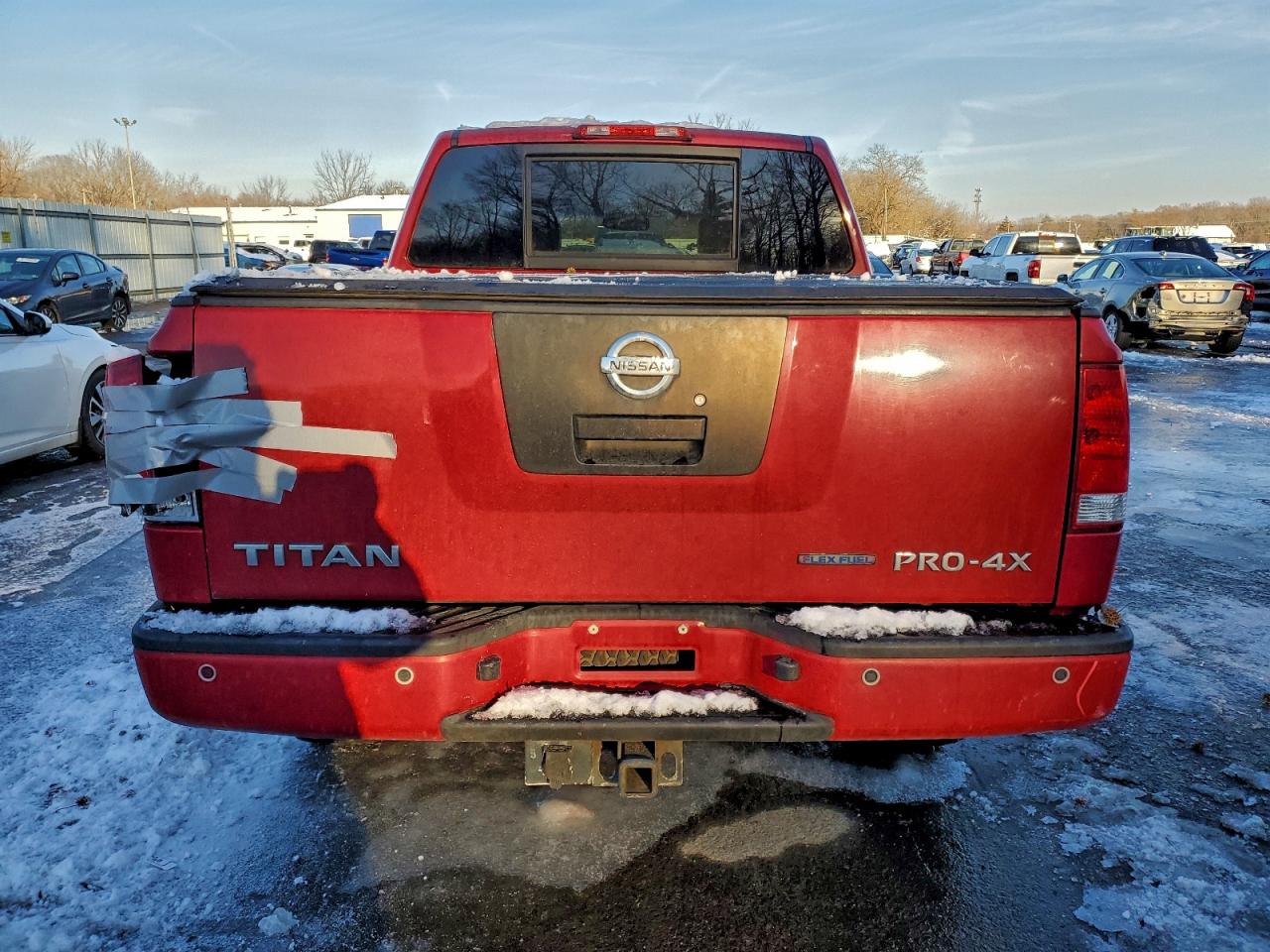 2011 NISSAN TITAN S photo 11