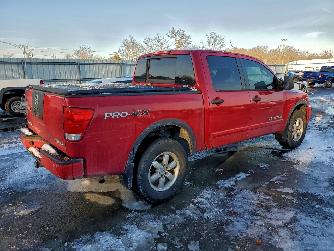 2011 NISSAN TITAN S photo 5