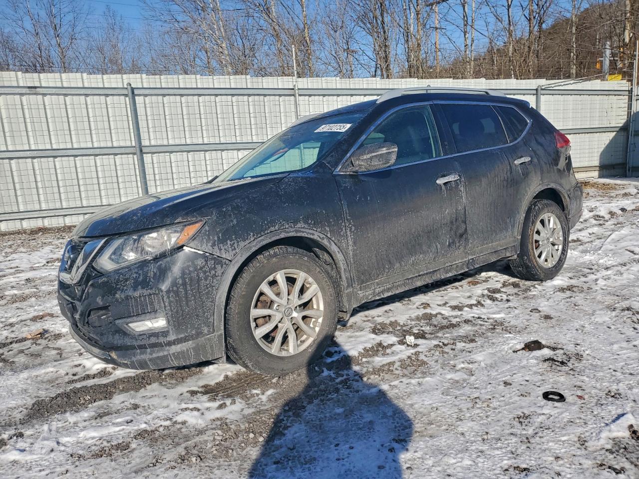 2017 NISSAN ROGUE