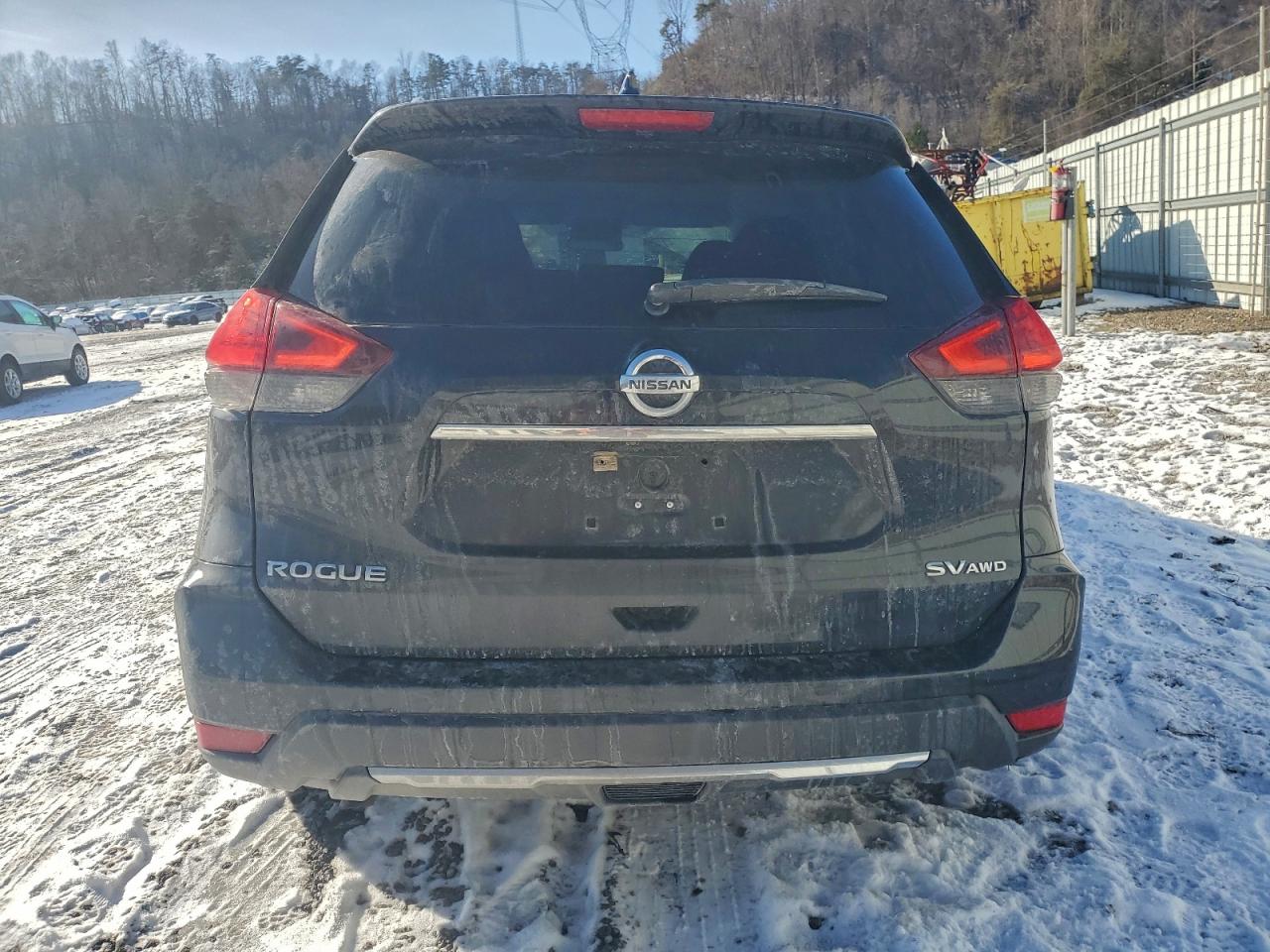 2017 NISSAN ROGUE SV photo 16