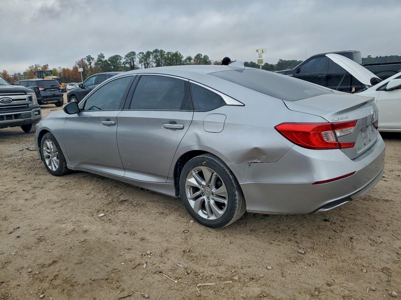2020 HONDA ACCORD LX photo 3