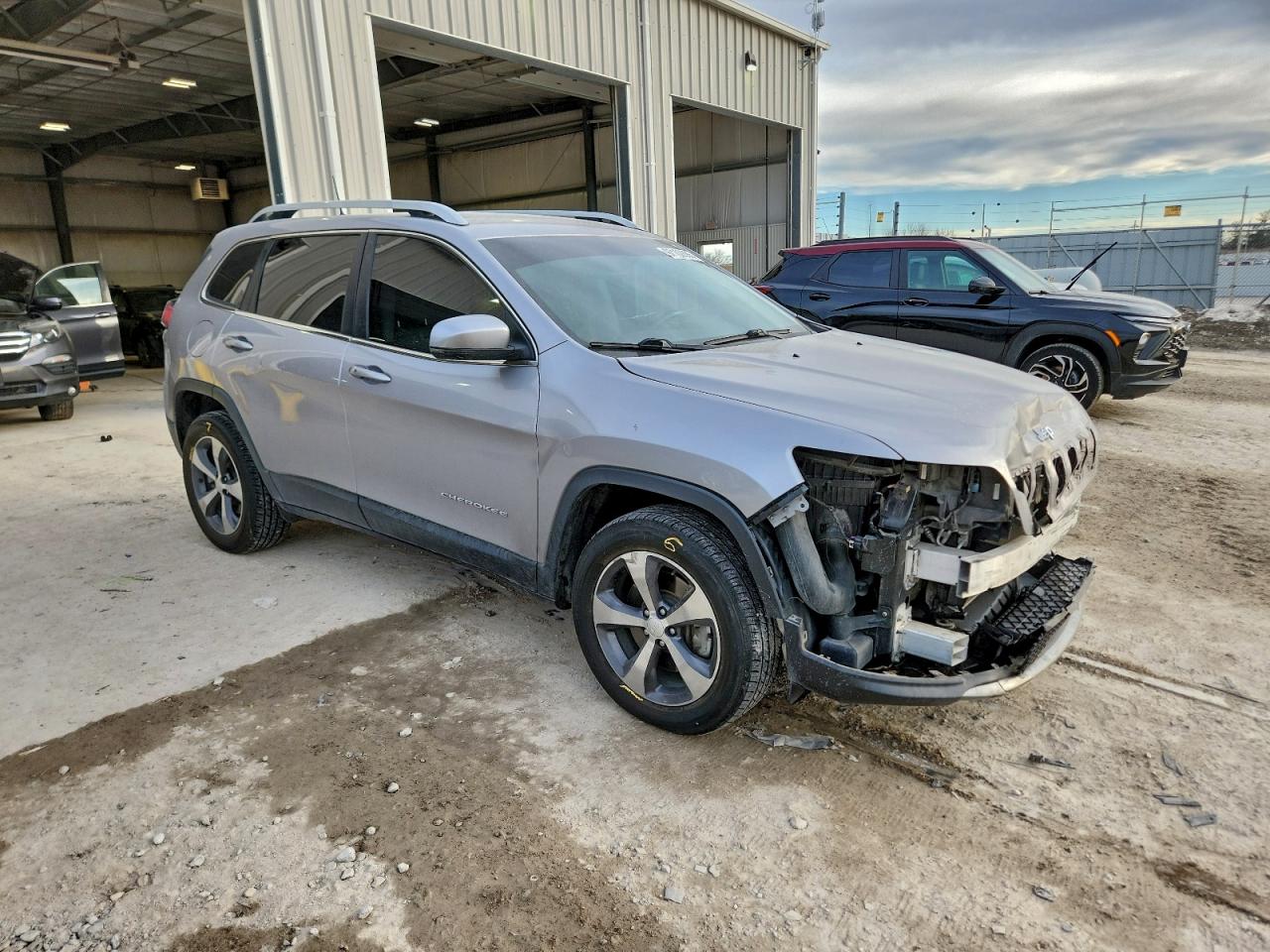 2019 JEEP CHEROKEE LIMITED photo 10