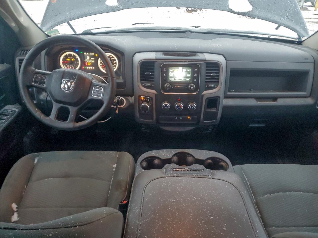 2016 RAM 1500 ST photo 22