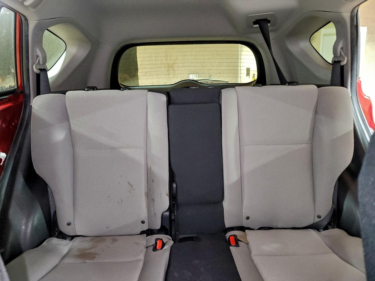 2016 TOYOTA RAV4 XLE photo 28