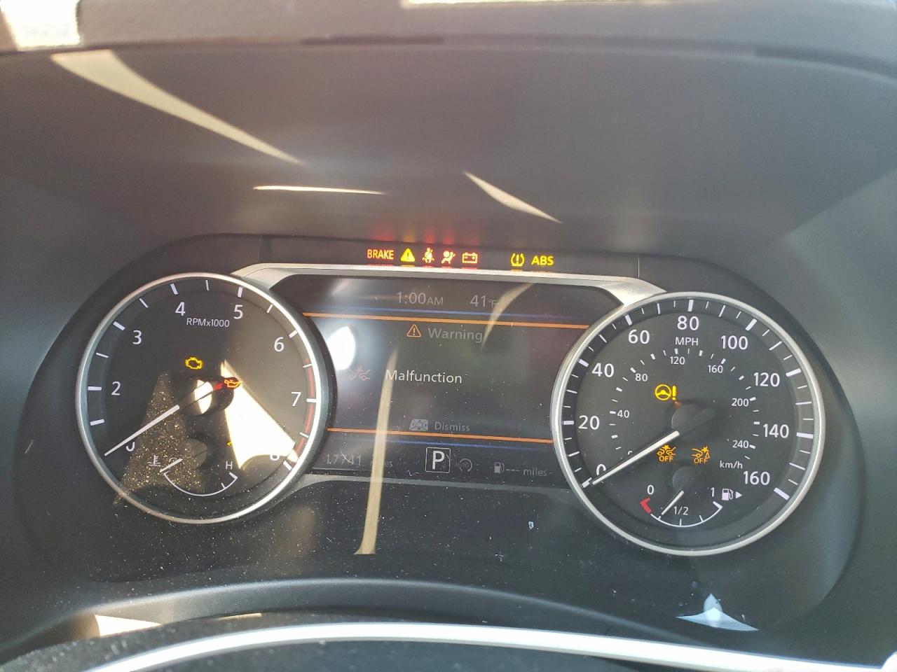 2025 NISSAN SENTRA SV photo 9