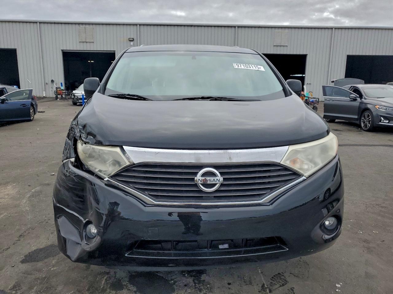 2016 NISSAN QUEST S photo 13