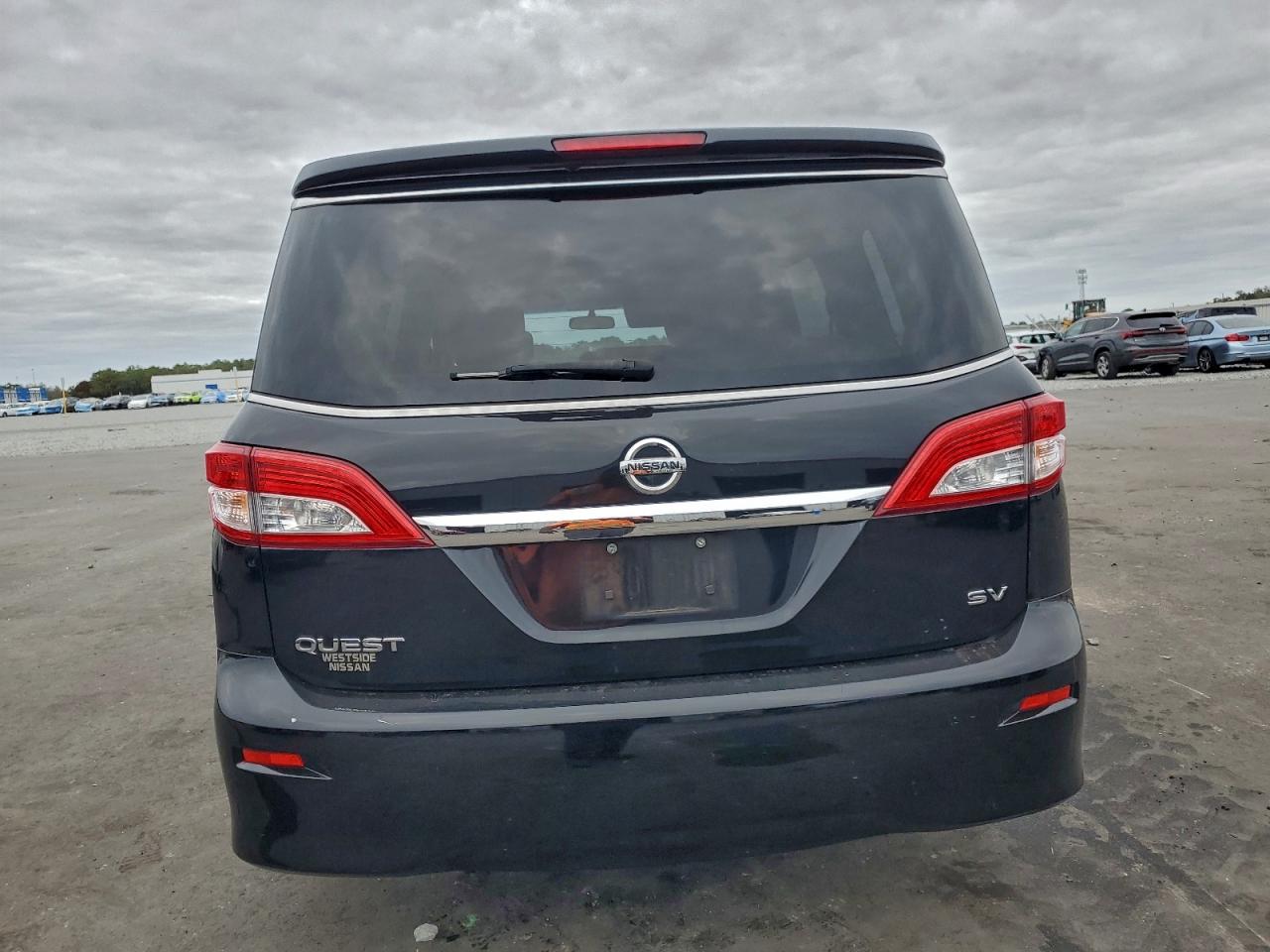 2016 NISSAN QUEST S photo 16