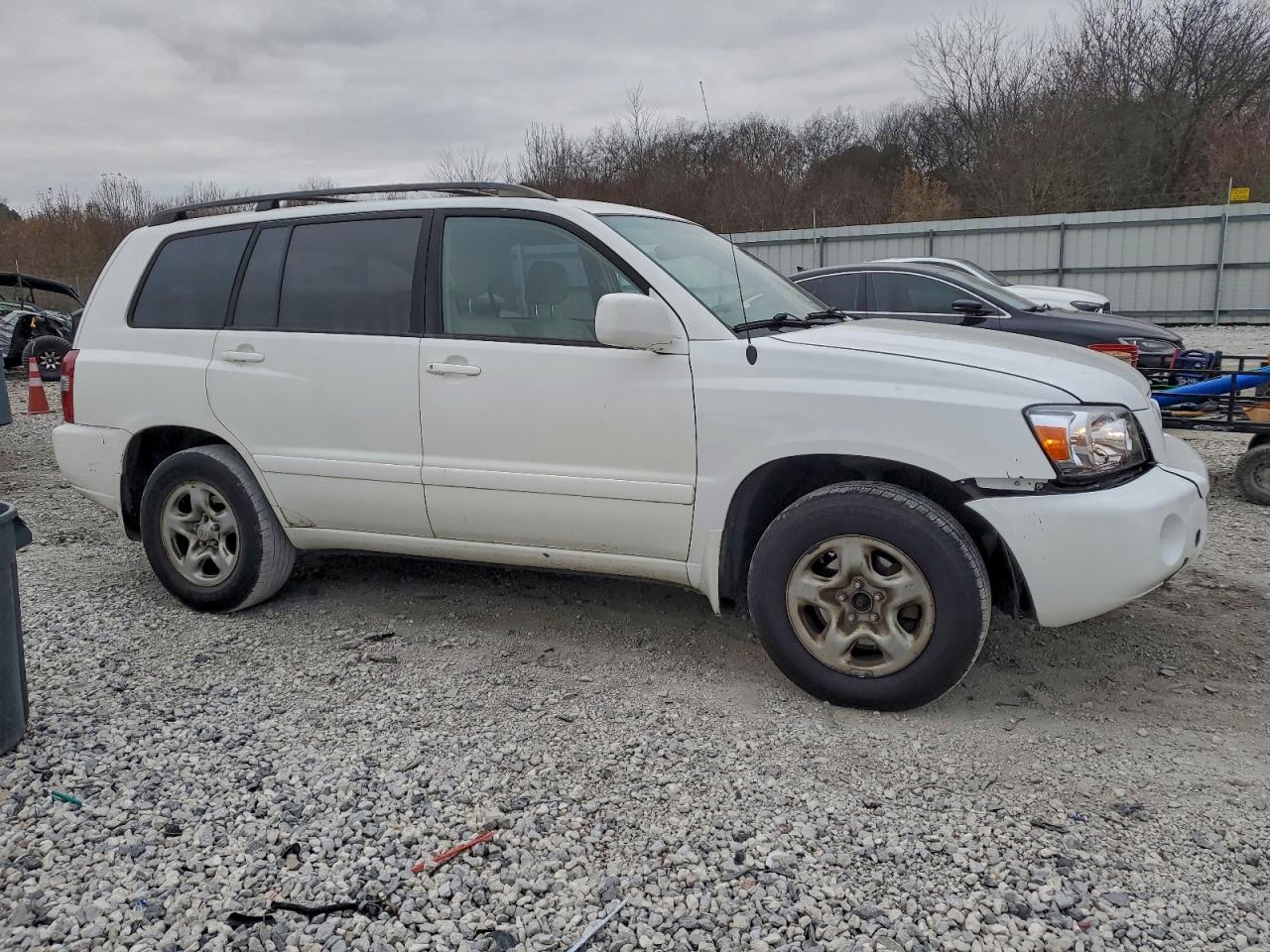 2005 TOYOTA HIGHLANDER photo 4
