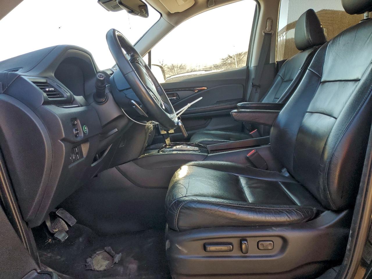 2016 HONDA PILOT TOURING photo 13