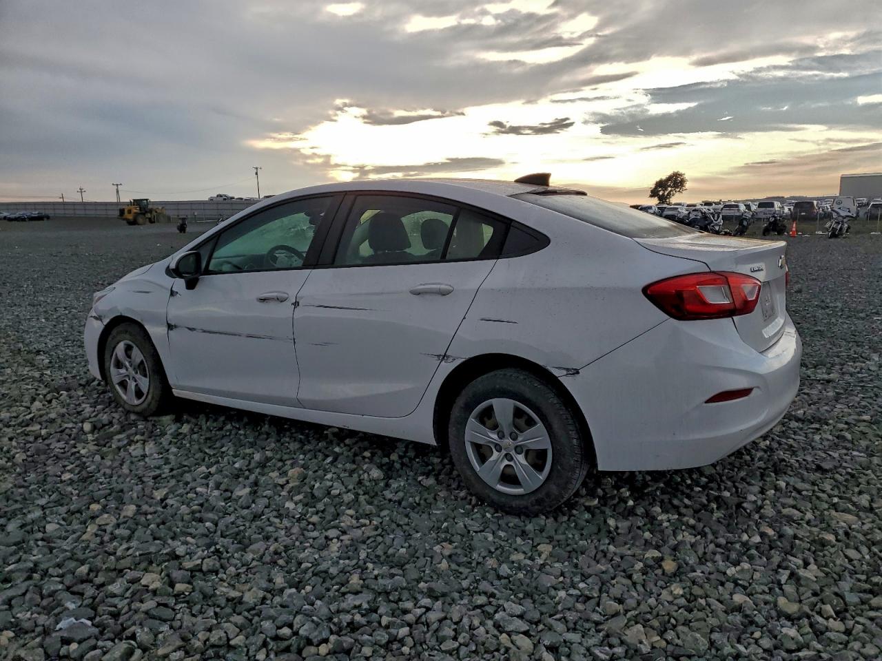 2017 CHEVROLET CRUZE LS photo 2