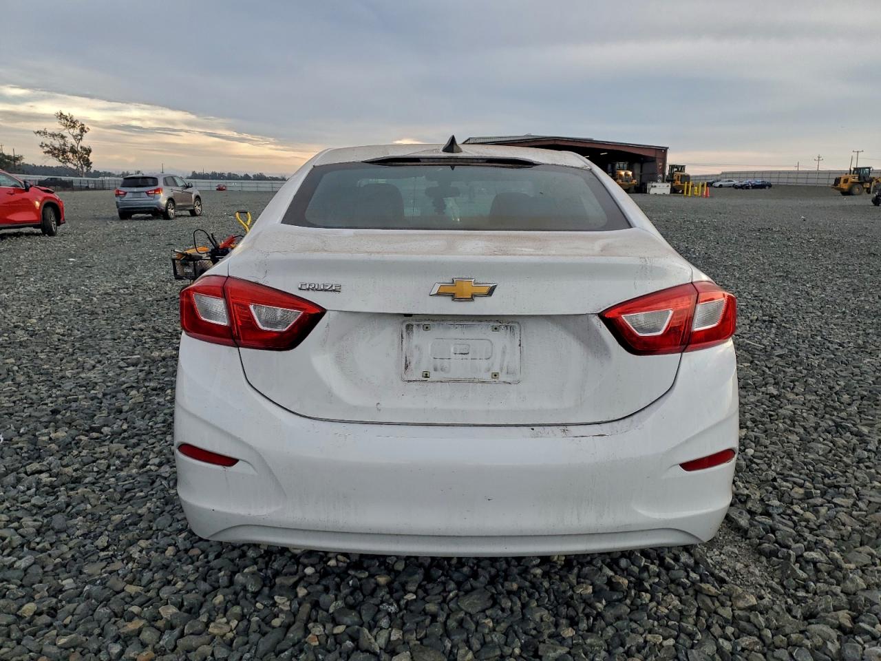 2017 CHEVROLET CRUZE LS photo 6