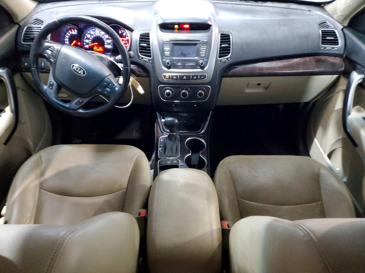 2014 KIA SORENTO LX photo 8