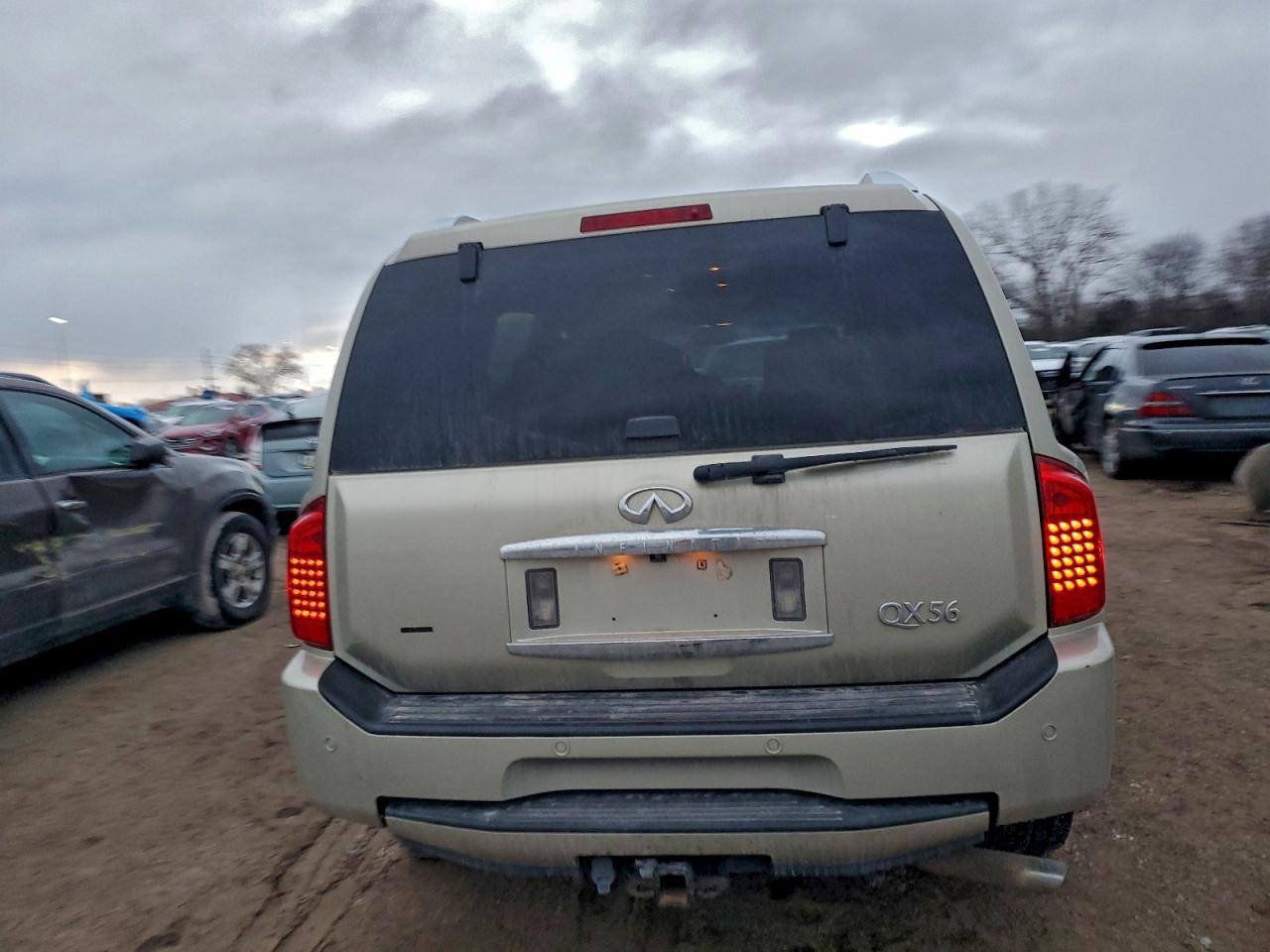 2008 INFINITI QX56 photo 6
