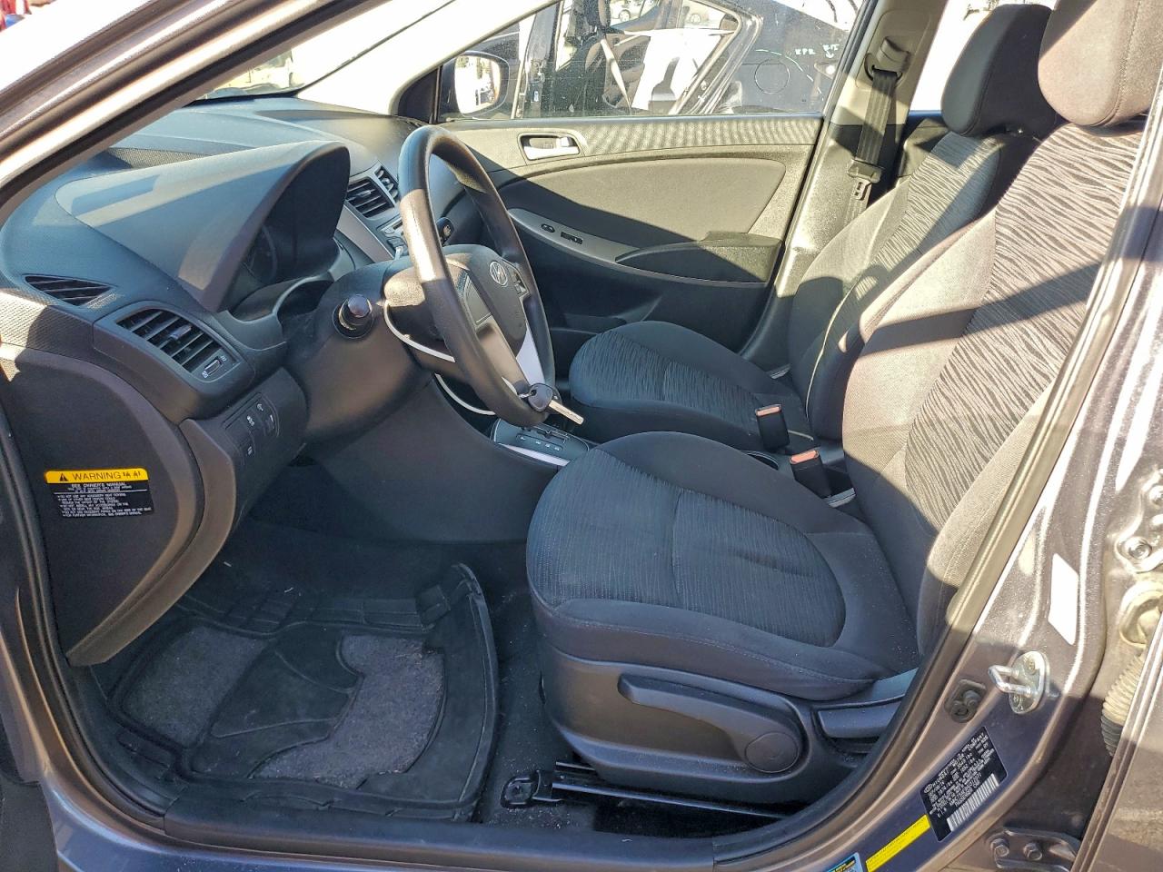2017 HYUNDAI ACCENT SE photo 7