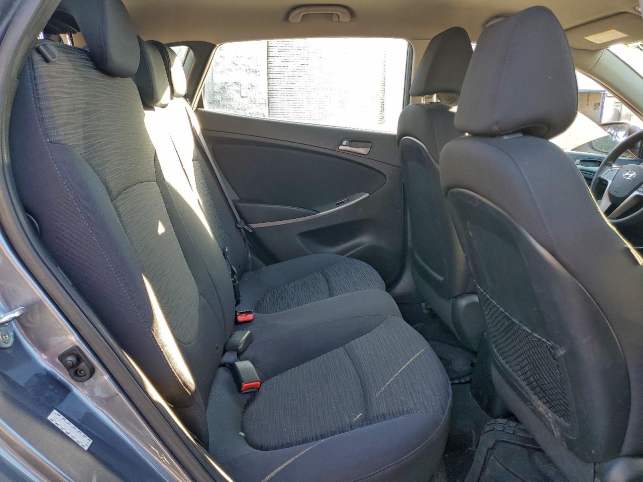 2017 HYUNDAI ACCENT SE photo 10