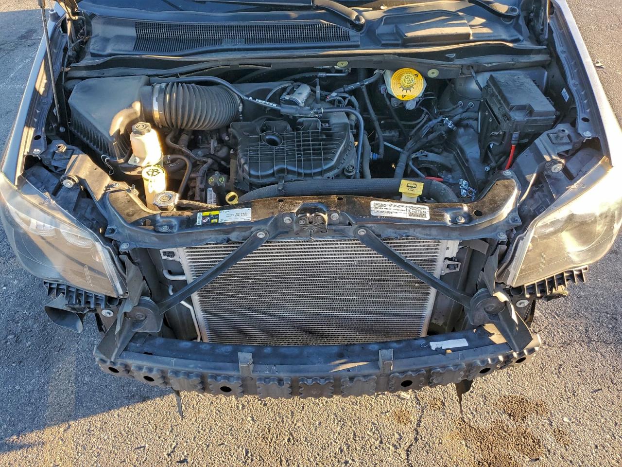 2015 DODGE GRAND CARAVAN SE photo 34