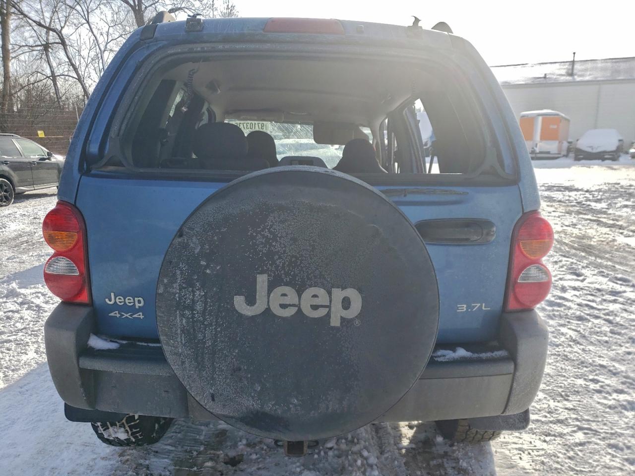 2004 JEEP LIBERTY SPORT photo 6