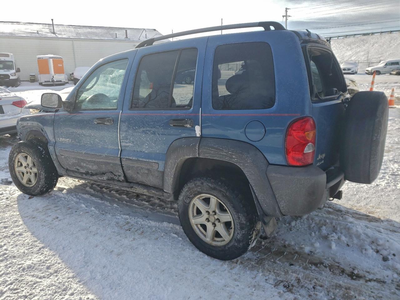 2004 JEEP LIBERTY SPORT photo 2