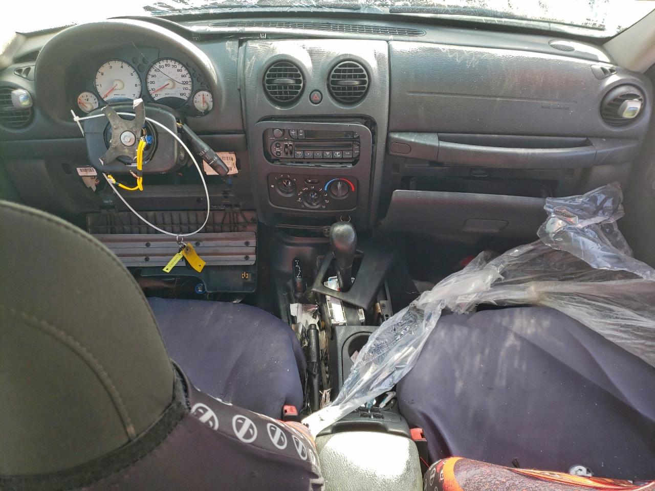 2004 JEEP LIBERTY SPORT photo 8
