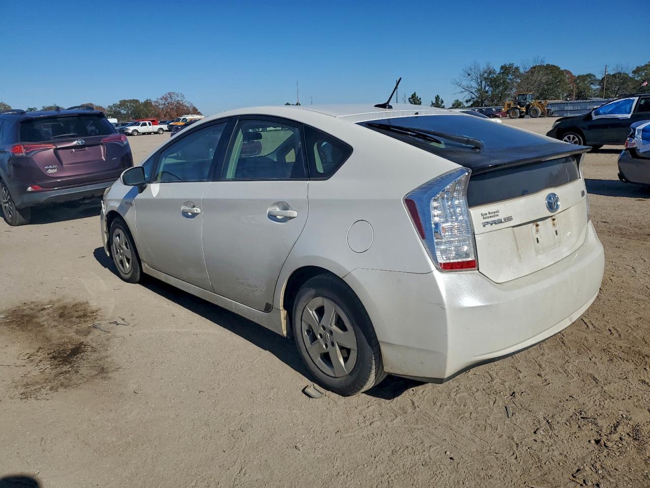 2011 TOYOTA PRIUS photo 3