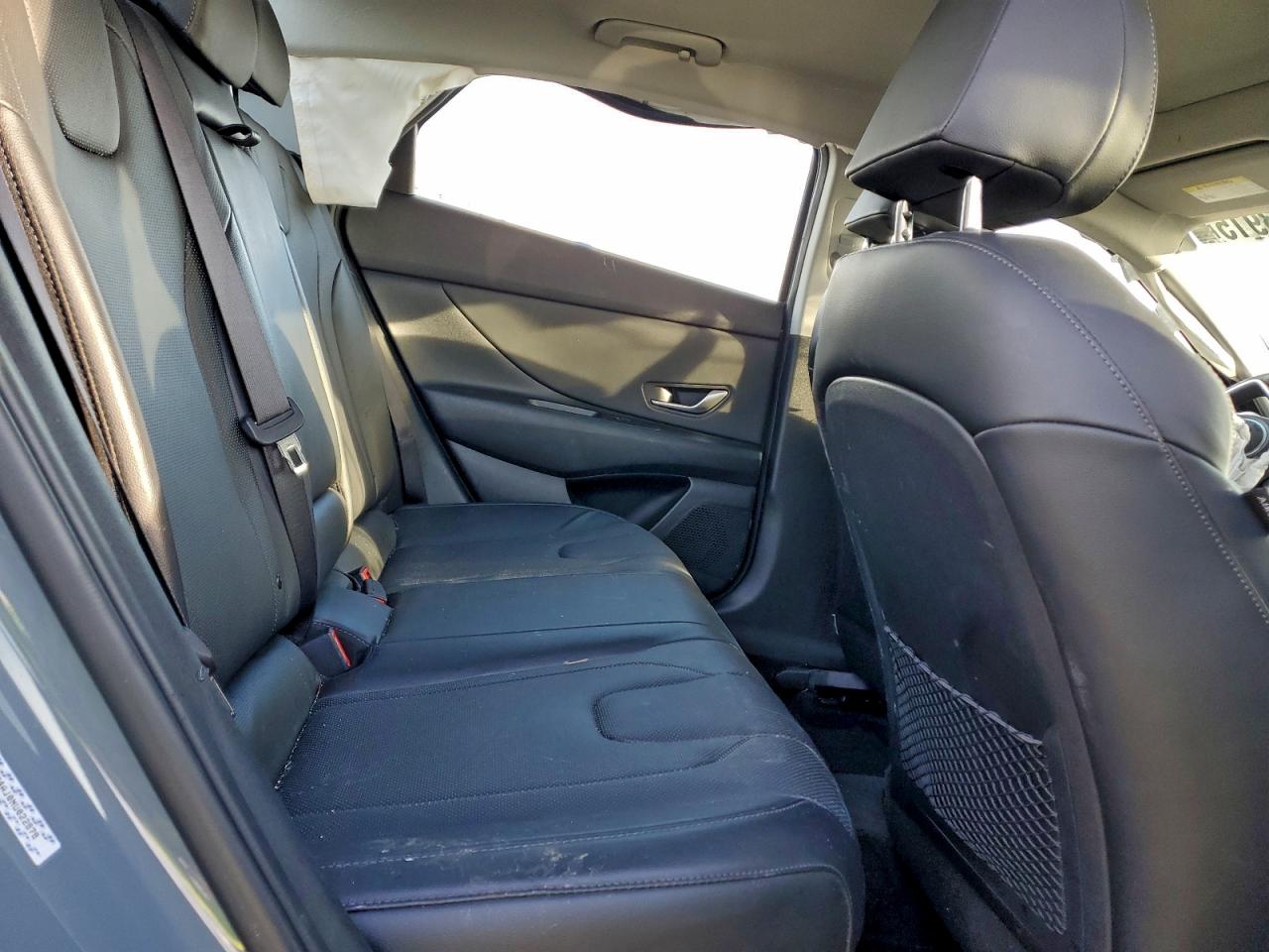 2022 HYUNDAI ELANTRA photo 10