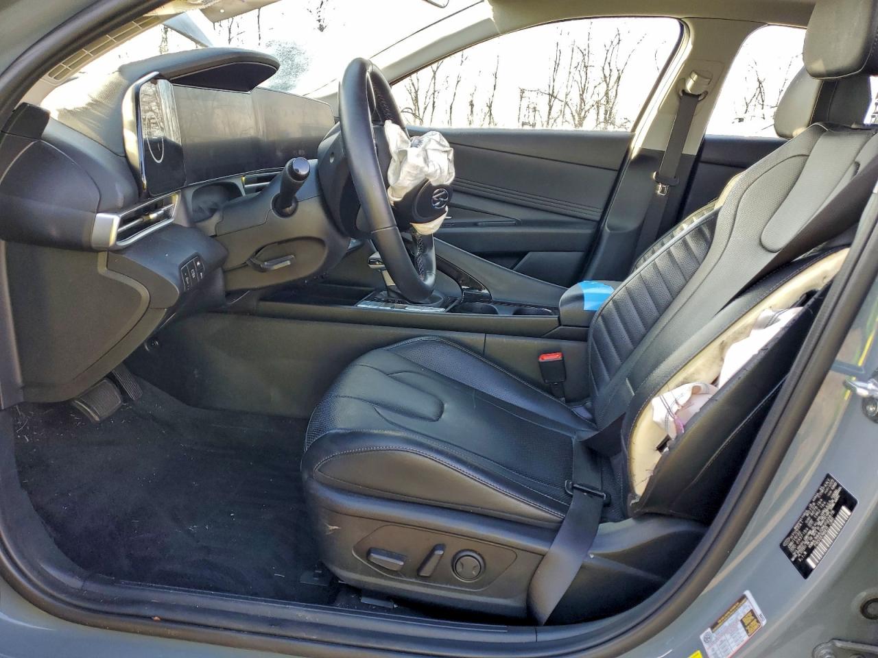 2022 HYUNDAI ELANTRA photo 7