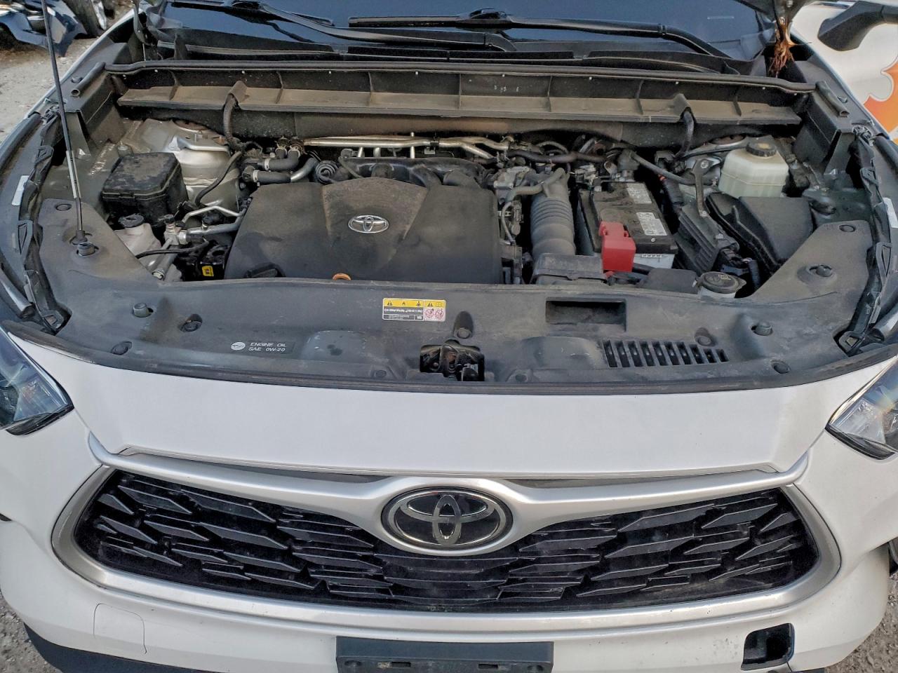 2022 TOYOTA HIGHLANDER XLE photo 45