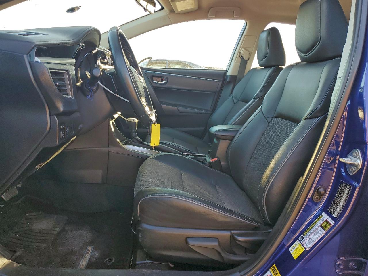 2014 TOYOTA COROLLA L photo 13