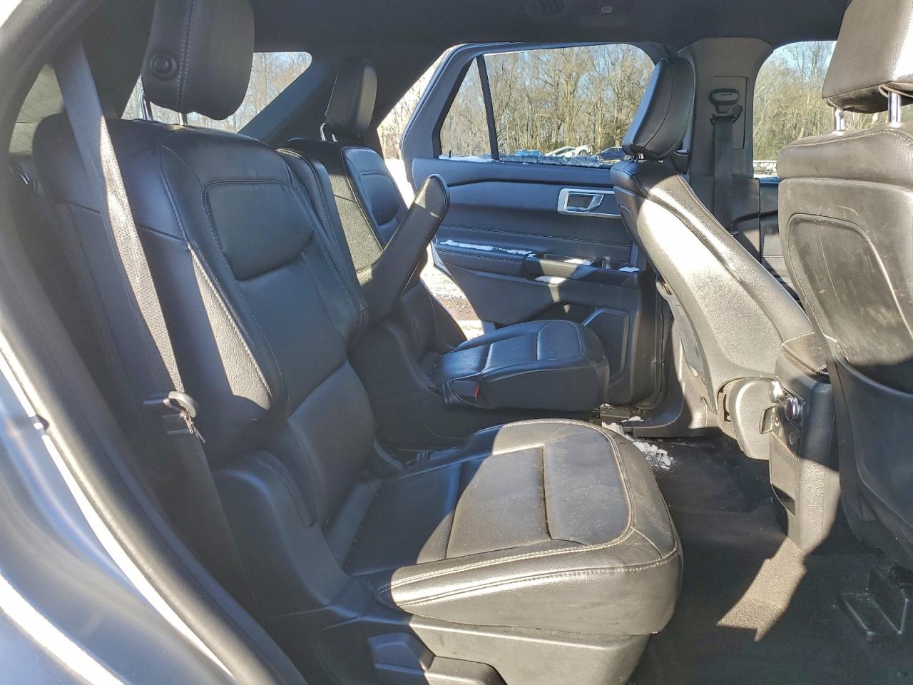 2020 FORD EXPLORER XLT photo 21