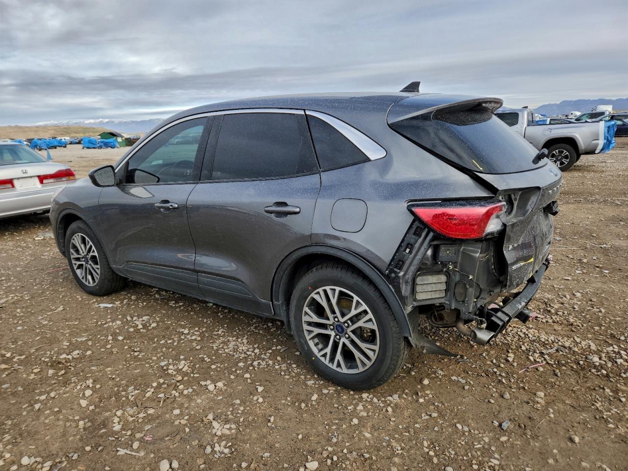 2022 FORD ESCAPE SEL photo 2