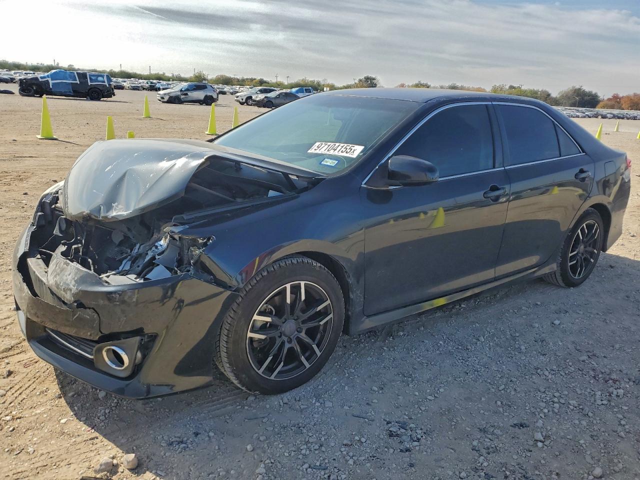 2013 TOYOTA CAMRY