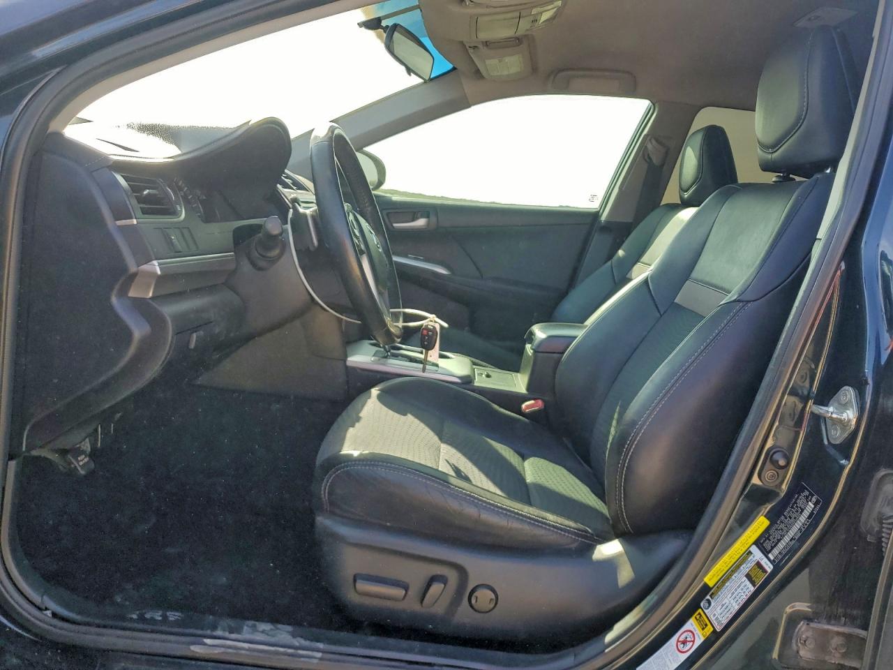 2013 TOYOTA CAMRY L photo 13