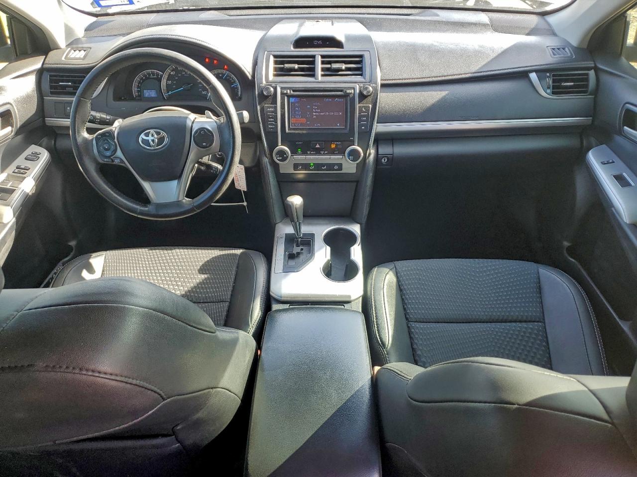 2013 TOYOTA CAMRY L photo 15