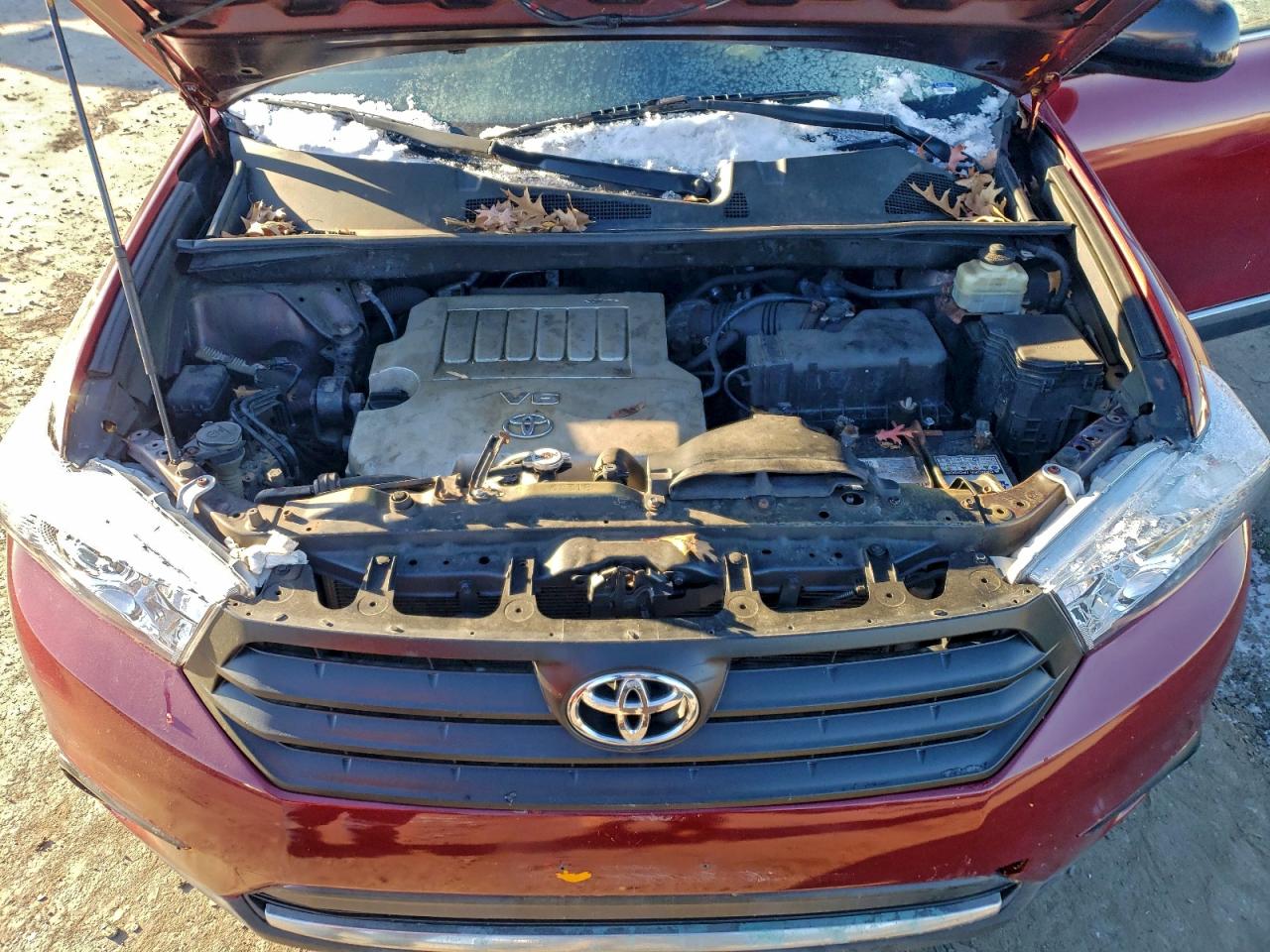 2012 TOYOTA HIGHLANDER BASE photo 23
