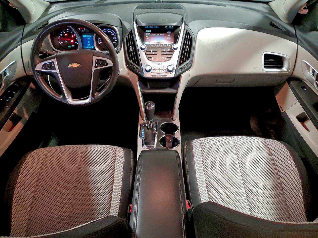2017 CHEVROLET EQUINOX LT photo 15