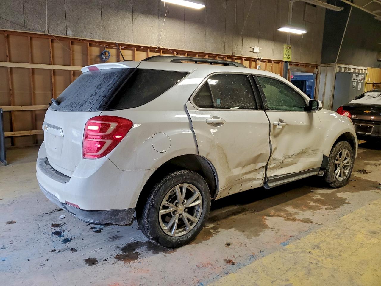 2017 CHEVROLET EQUINOX LT photo 5