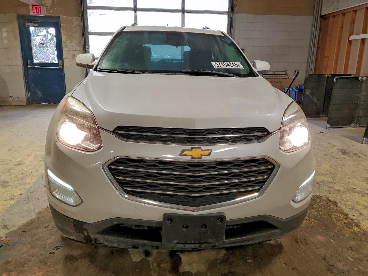 2017 CHEVROLET EQUINOX LT photo 9