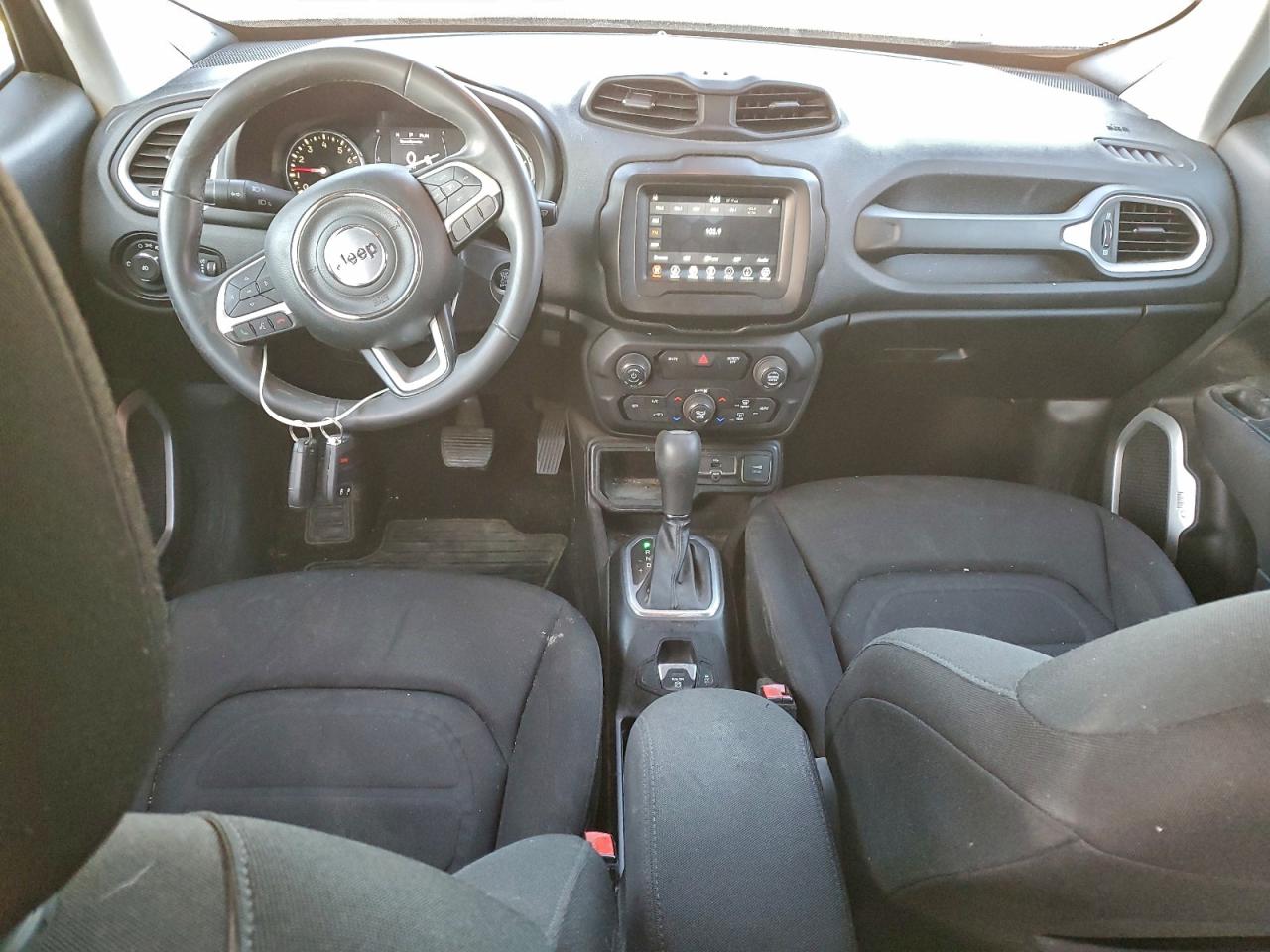 2019 JEEP RENEGADE LATITUDE photo 8