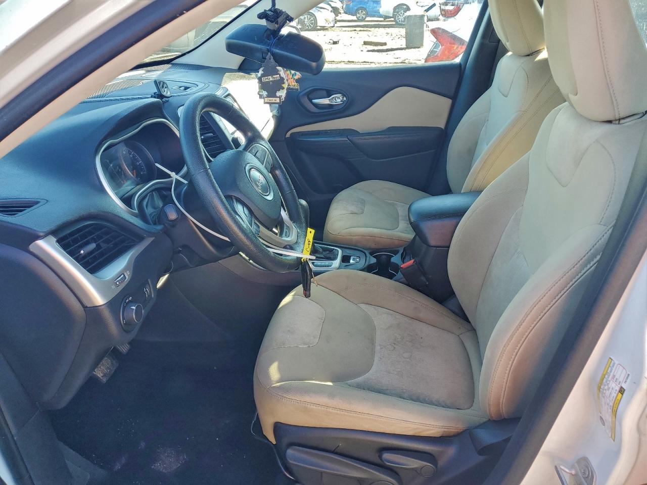 2015 JEEP CHEROKEE SPORT photo 13