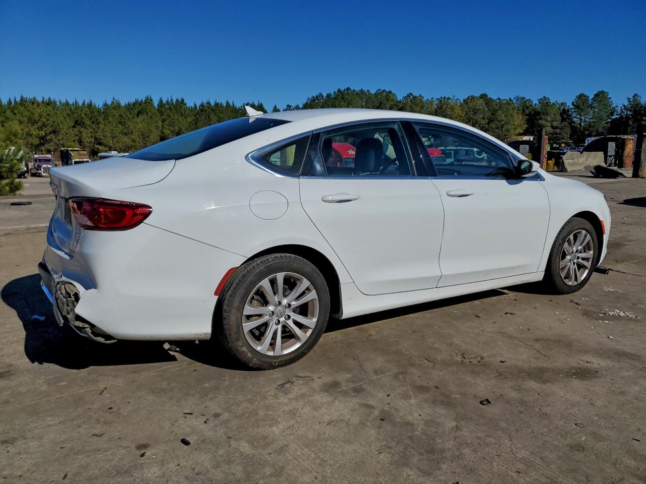 2016 CHRYSLER 200 LIMITED photo 5