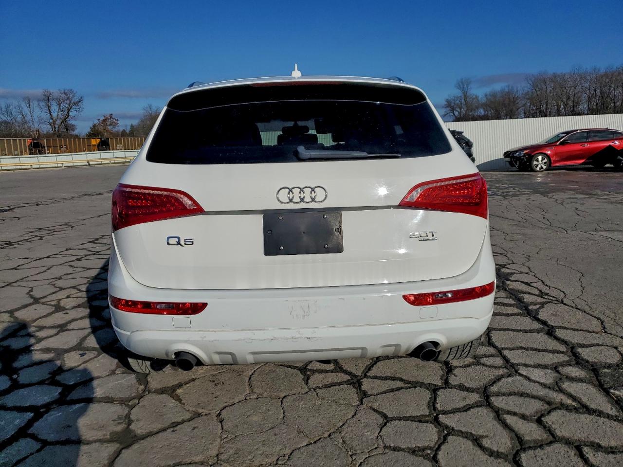 2012 AUDI Q5 PREMIUM photo 6