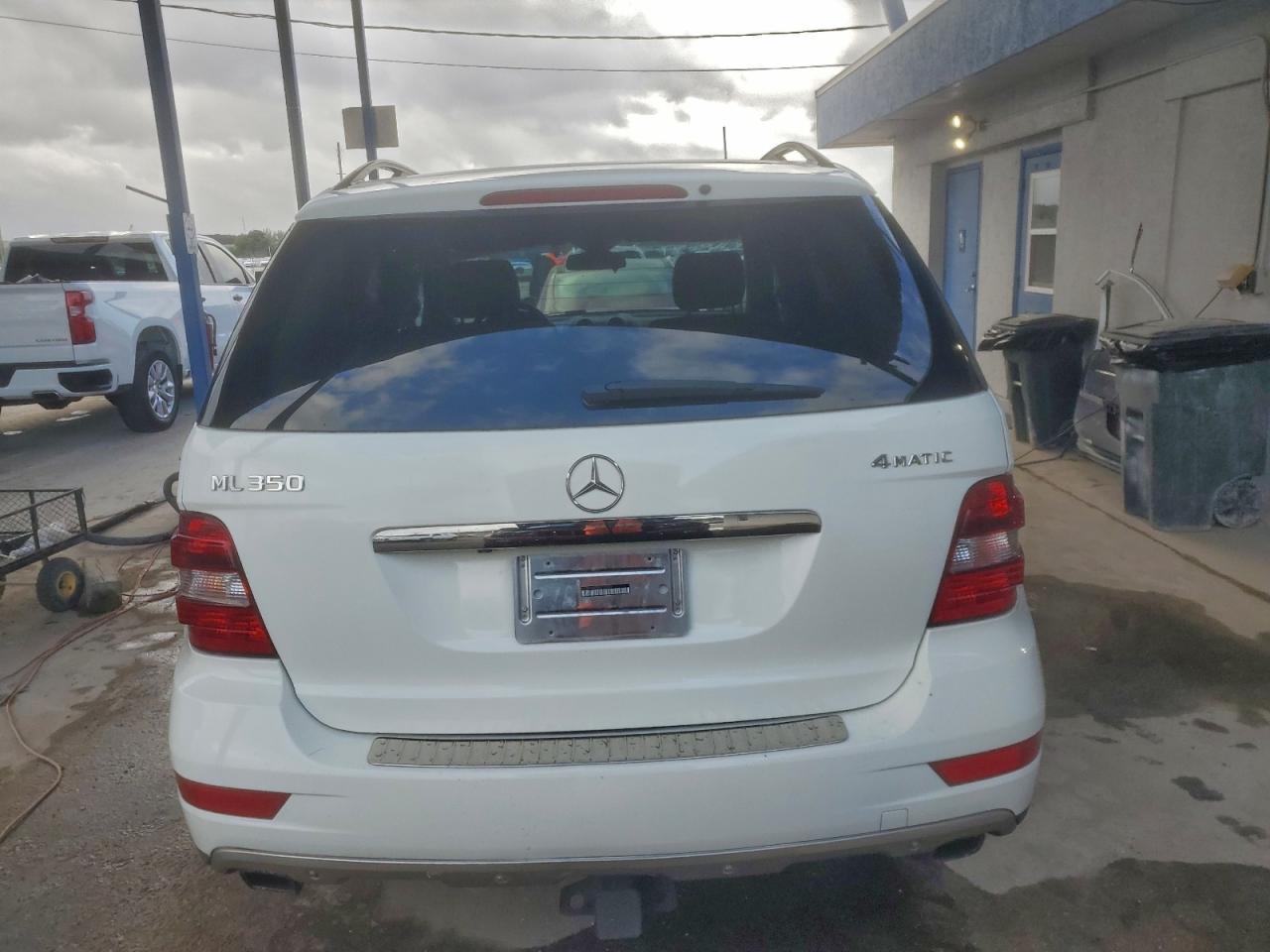2011 MERCEDES-BENZ ML 350 4MATIC photo 11