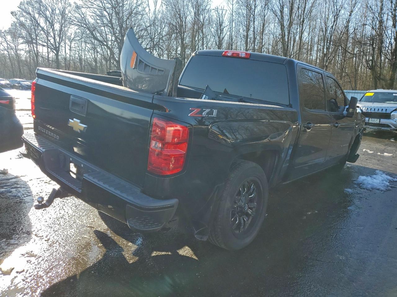 2018 CHEVROLET SILVERADO K1500 LT photo 3