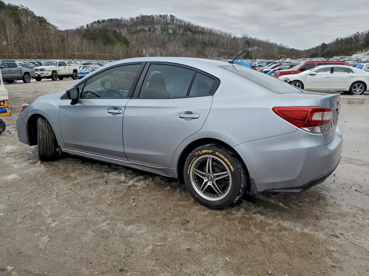 2019 SUBARU IMPREZA photo 2