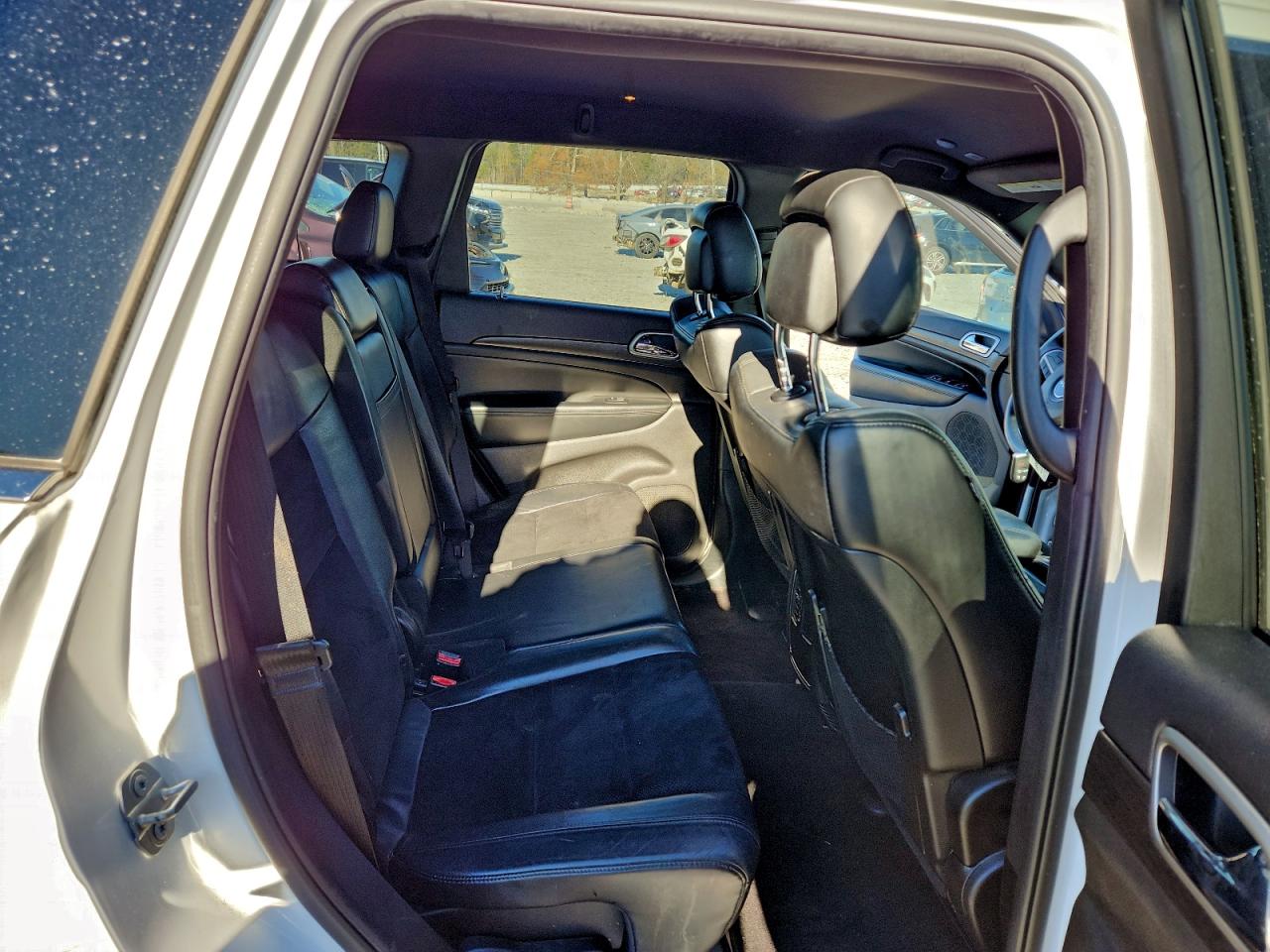 2018 JEEP GRAND CHEROKEE LAREDO photo 11
