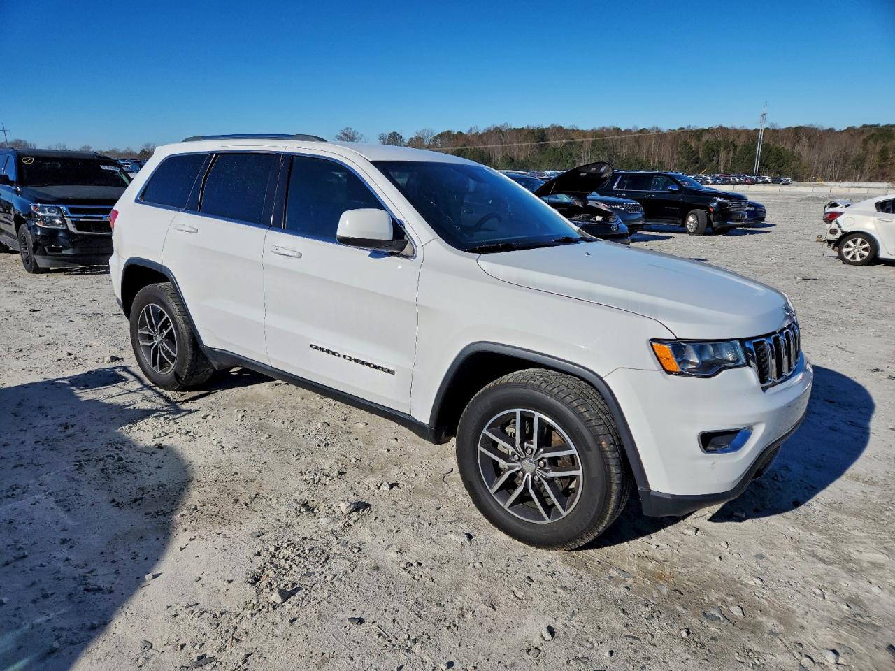 2018 JEEP GRAND CHEROKEE LAREDO photo 4