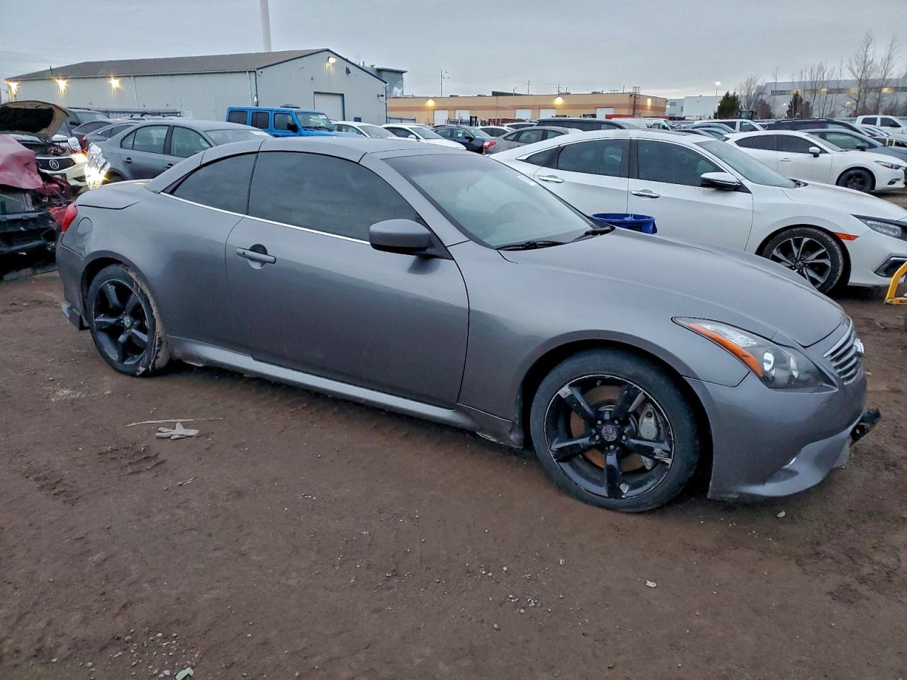 2011 INFINITI G37 BASE photo 4