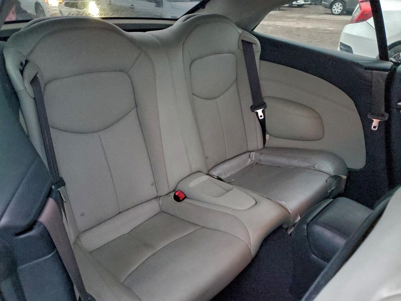2011 INFINITI G37 BASE photo 10
