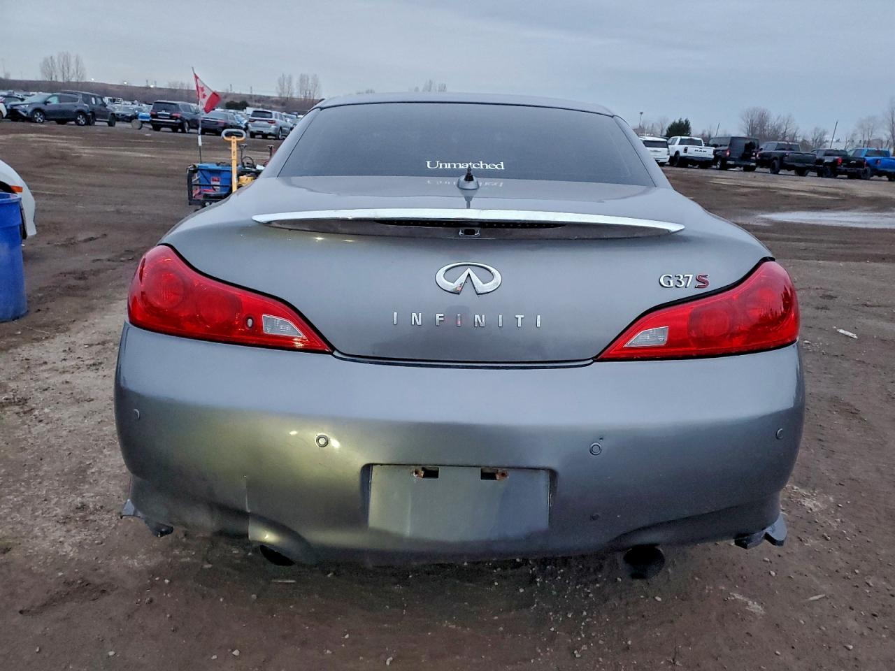 2011 INFINITI G37 BASE photo 6